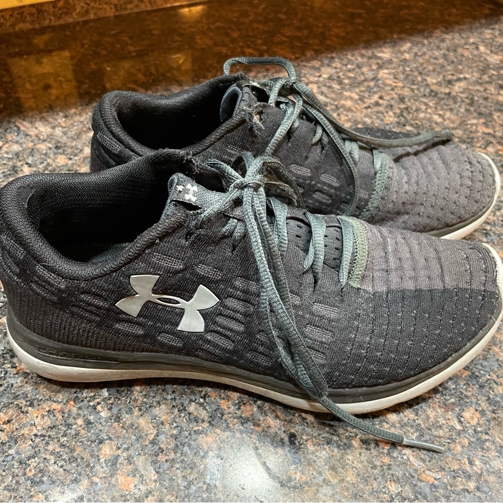 Under Armour Women’s Black/Grey Two Tone Shoes Size 8